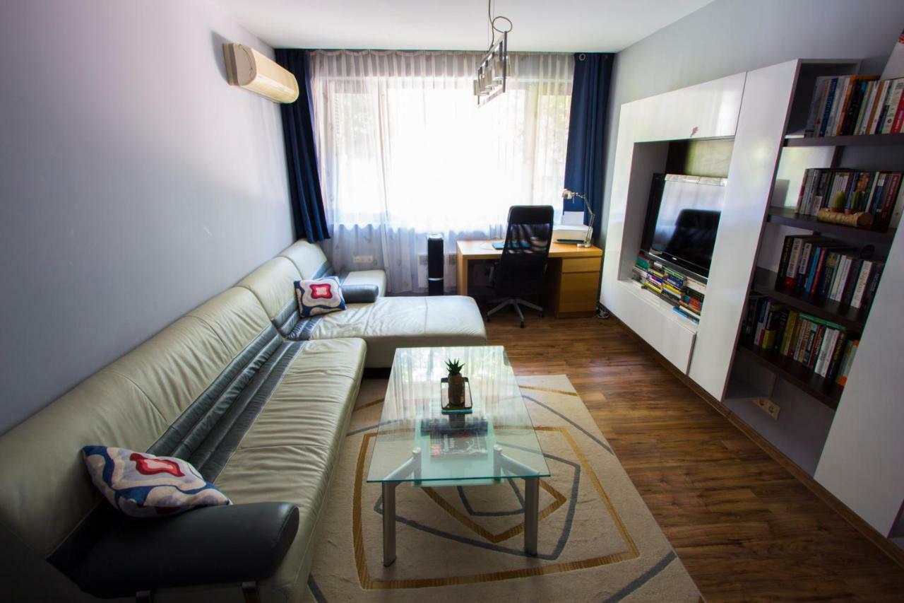 Modern In The Heart Of Apartment